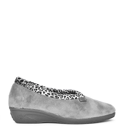 LUNAR PALOMA GREY Grs Ltd